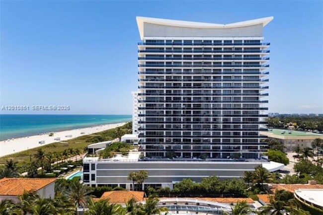 Building Photo - 5875 Collins Ave