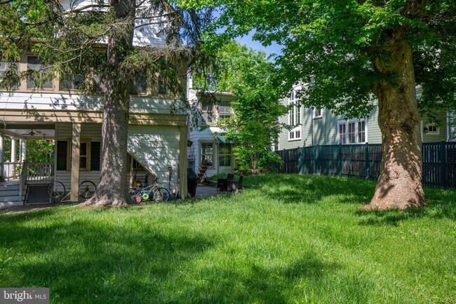 Building Photo - 304 W German St