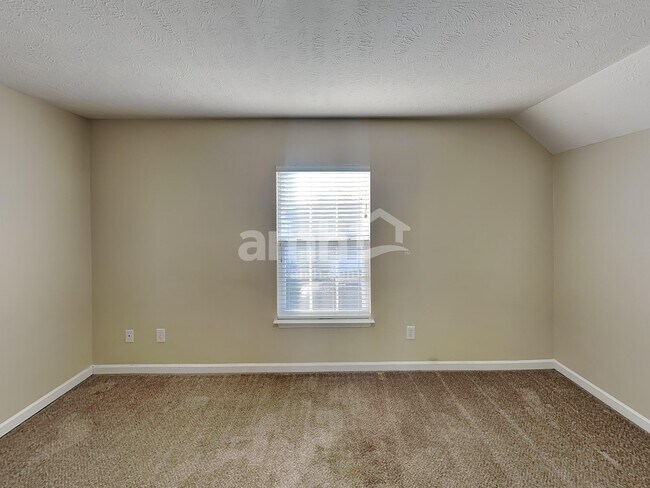 Building Photo - 3304 Monoco Dr