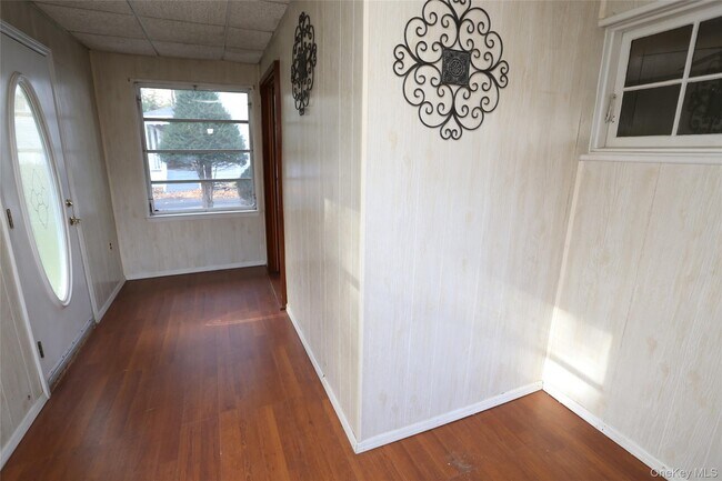 Building Photo - 113 Brewery Rd