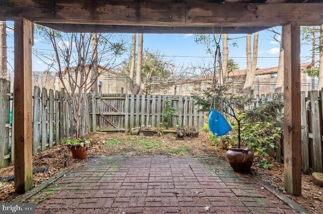 Building Photo - 3314 Major Denton Dr