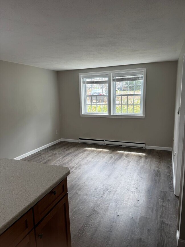 Building Photo - Well maintained one bedroom condo in Chelmsford
