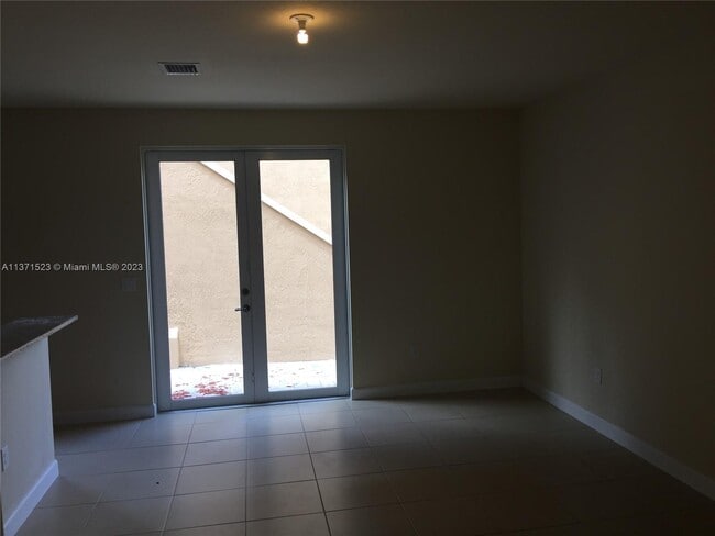 Building Photo - 17107 SW 96th St