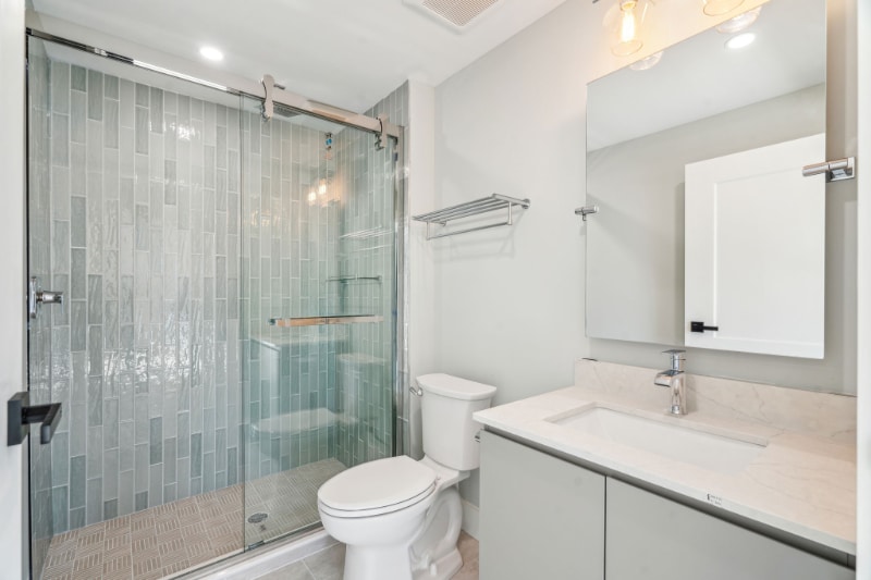 Building Photo - 3748 Lancaster Ave