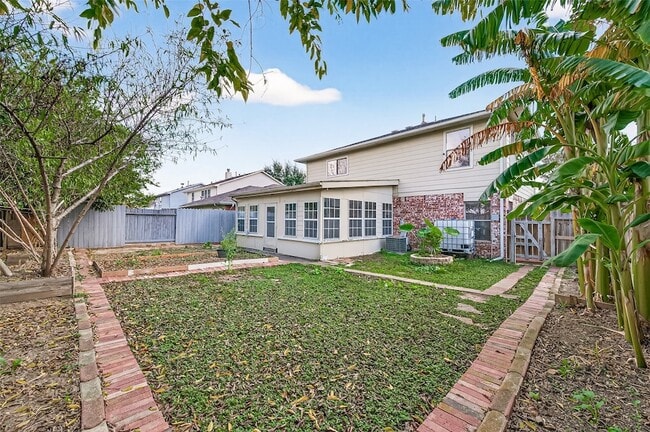 Building Photo - 8427 Brickhaven Ln