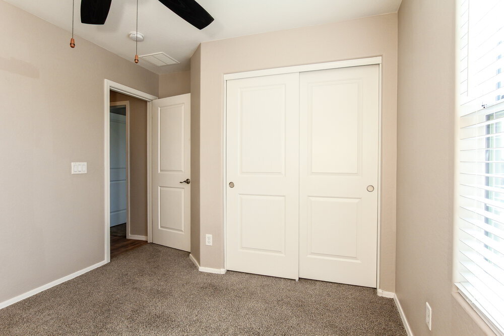 Building Photo - 5804 S 10th Dr