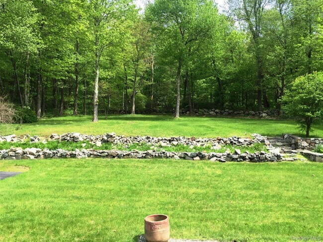 Building Photo - 2130 Hunterbrook Rd