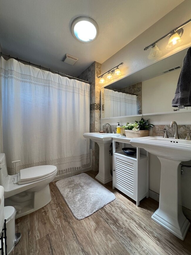 Building Photo - Beautiful 3 Bedroom Home in Scotts Valley — Spacious Yard & Ideal Location!