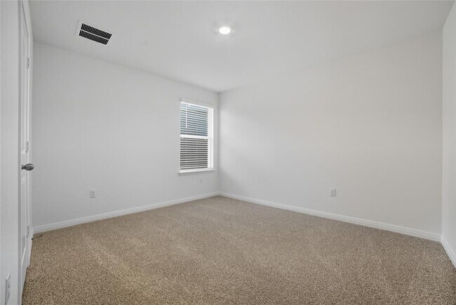 Building Photo - 18000 Purple Top Ln