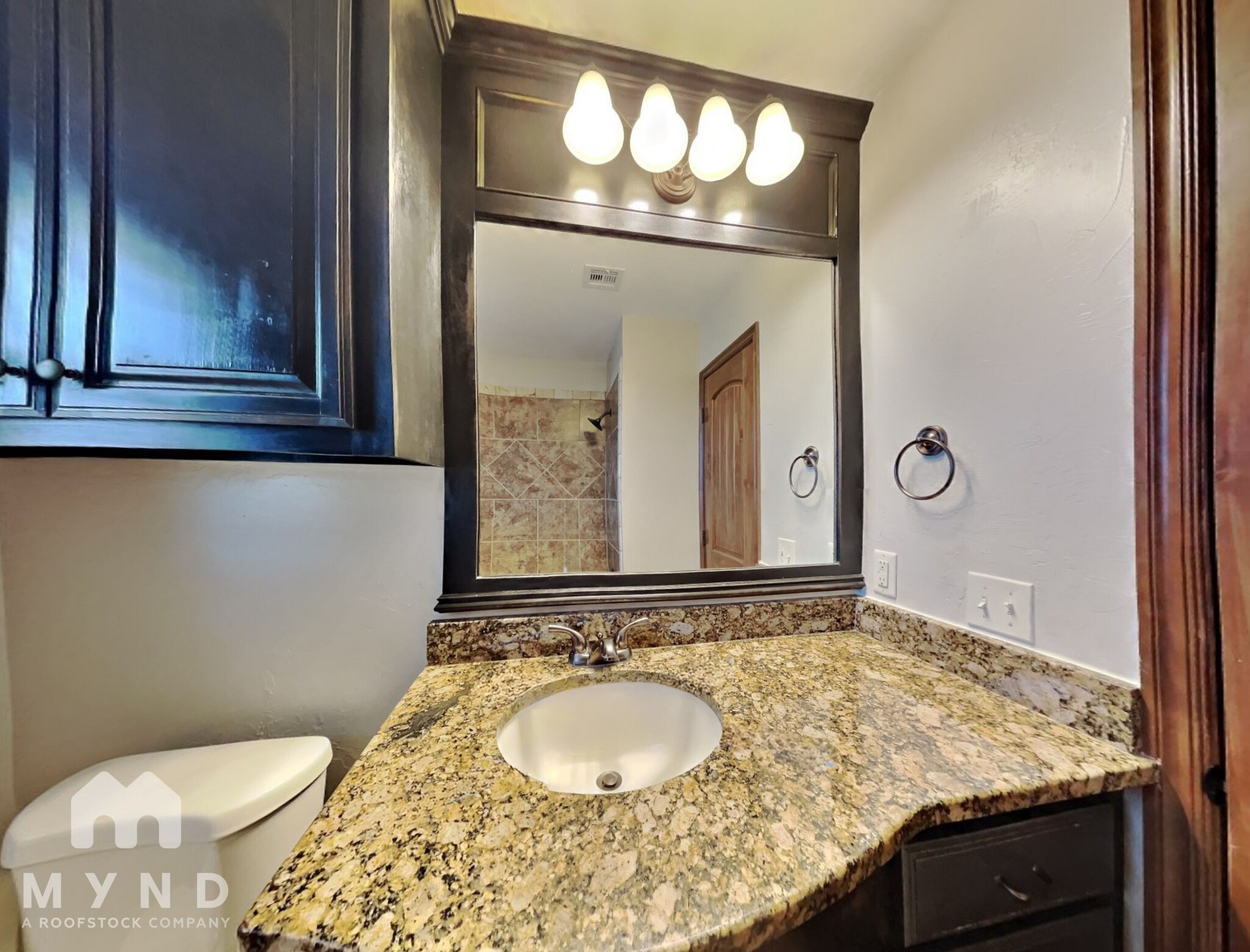 Building Photo - 6001 Bentwood Dr