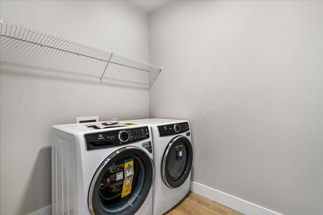 Building Photo - Experience Spacious Luxury: 4 Bedroom, 3 Bath Two-Story Rental Home Awaits