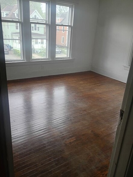 Building Photo - 600 Bellevue Ave