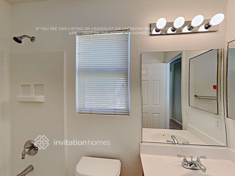 Building Photo - 9912 Via Delores Ave