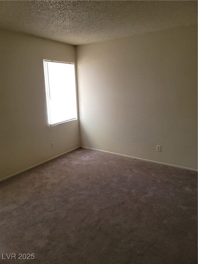 Building Photo - 108 Boysenberry Ln