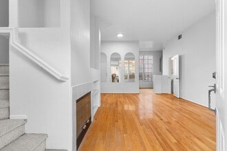 Building Photo - 1050 S Volterra Way