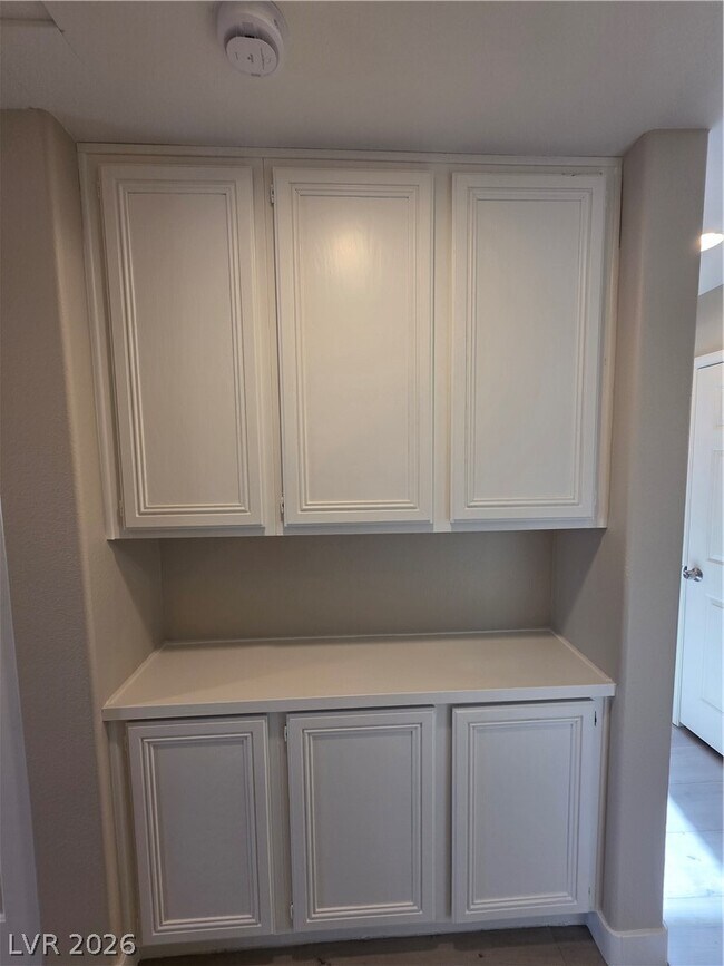 Building Photo - 626 Palmwood Ln