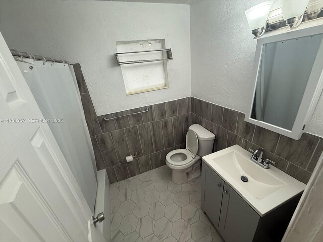 Building Photo - 200 N 61st Ave