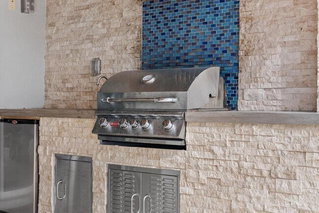 Building Photo - 3242 Anchor Bay Trail