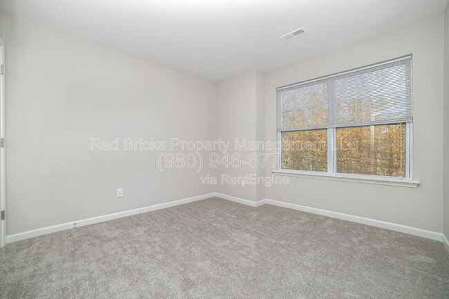 Building Photo - 11033 Ardglass Ct