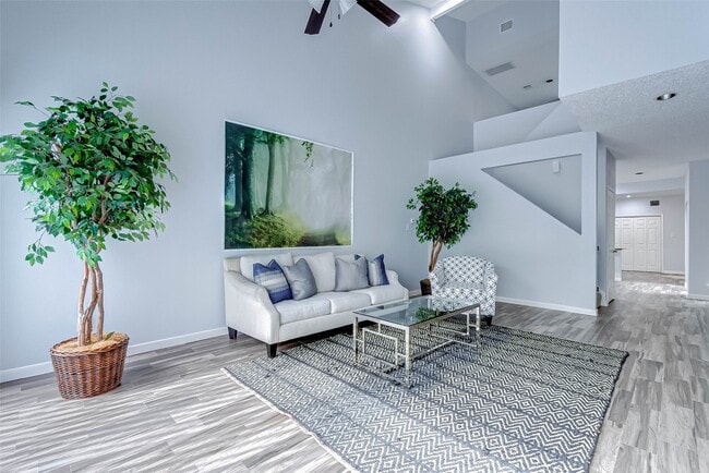 Building Photo - 395 Rancho Bauer Dr