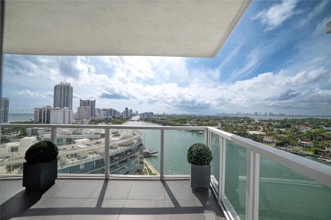 Building Photo - 6700 Indian Creek Dr