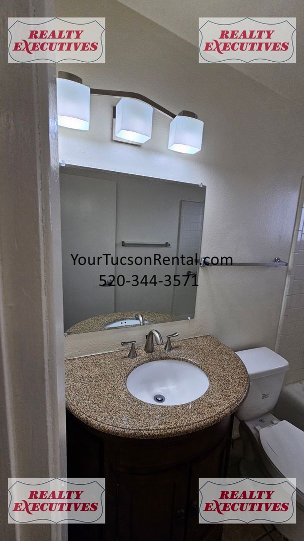 Building Photo - Country Club & Fort Lowell area - 2 Beds 1 bath with AC