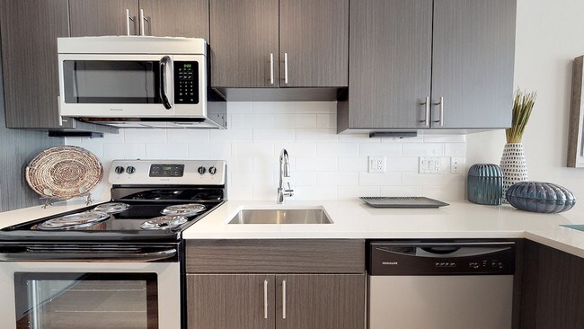 Building Photo - Boutique Apartments