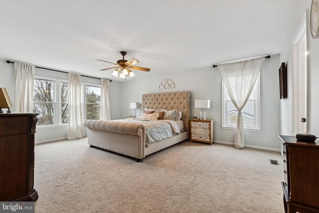 Building Photo - 14 Willow Glen Ct