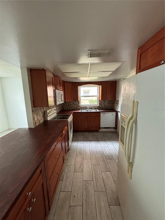 Building Photo - 9950 Turf Way