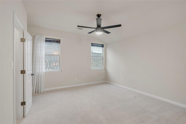 Building Photo - 904 Purple Moor Pass