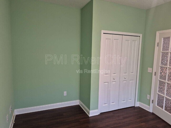 Building Photo - 53671 Carrington Dr