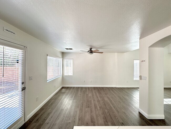Building Photo - Aspen Meadows