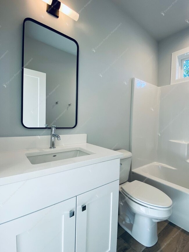 Building Photo - Modern 1 BR ADU near Downtown Bend - utilities included!