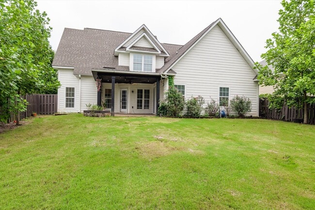Building Photo - 4117 Chastain Dr