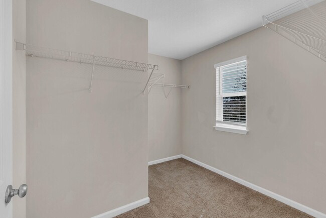 Building Photo - 585 Earl Godwin Rd