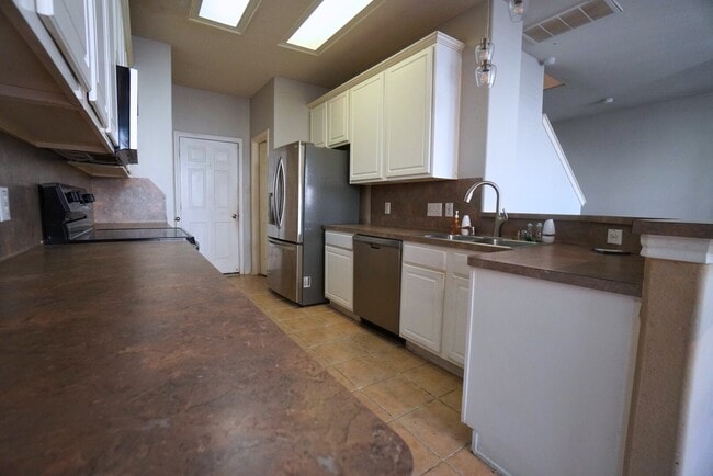 Building Photo - 12411 Oriole Lake Way