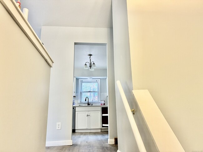 Building Photo - 112 Peabody St