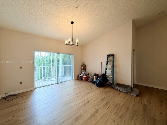 Building Photo - 6984 SW 39th St