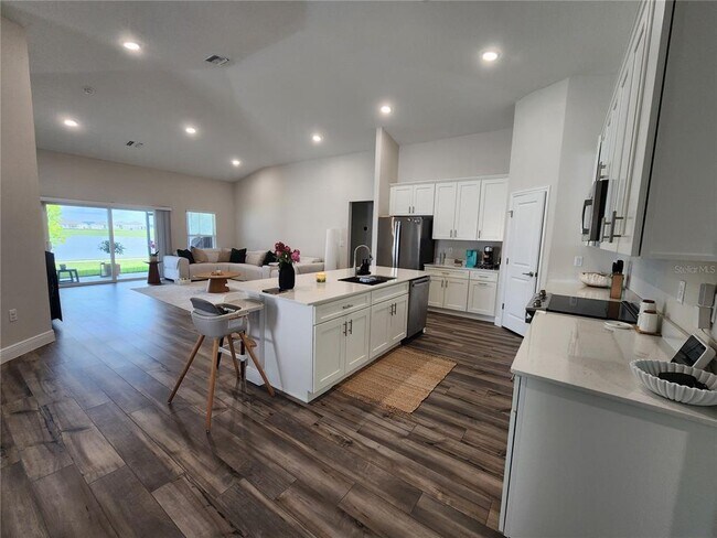 Building Photo - 1315 Daisy Feild Dr