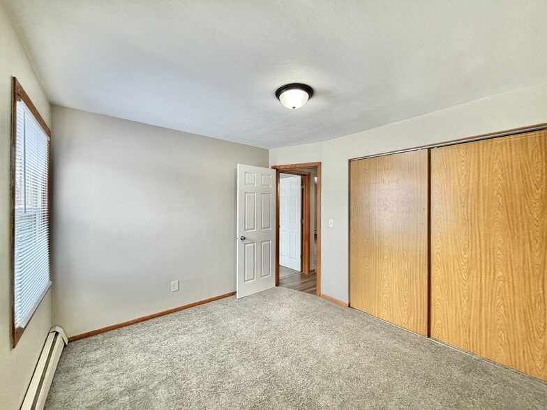 Building Photo - 236 Walworth St