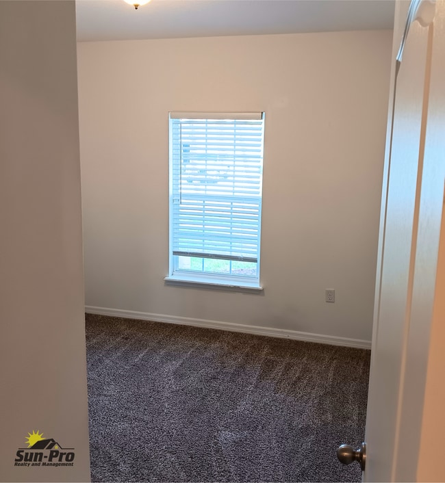 Building Photo - 5346 Peach Blossom Blvd