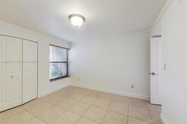Building Photo - 8613 SW 79th Pl