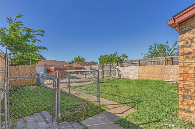 Building Photo - 1418 Butterfield Dr