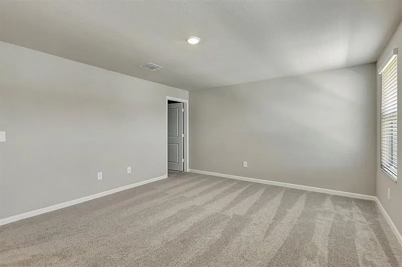 Building Photo - 5788 SE Edgewater Cir