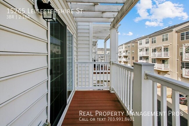 Building Photo - 15265 Leicestershire St