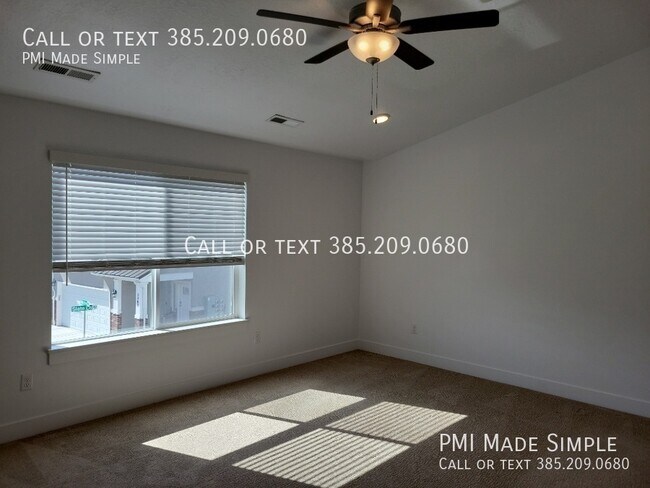 Building Photo - 10884 N Slate Ln