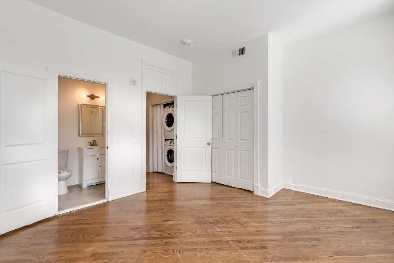 Building Photo - 1758 Park Ave