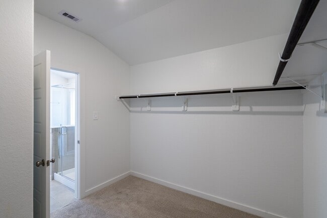 Building Photo - 17853 Stone Ter Ct