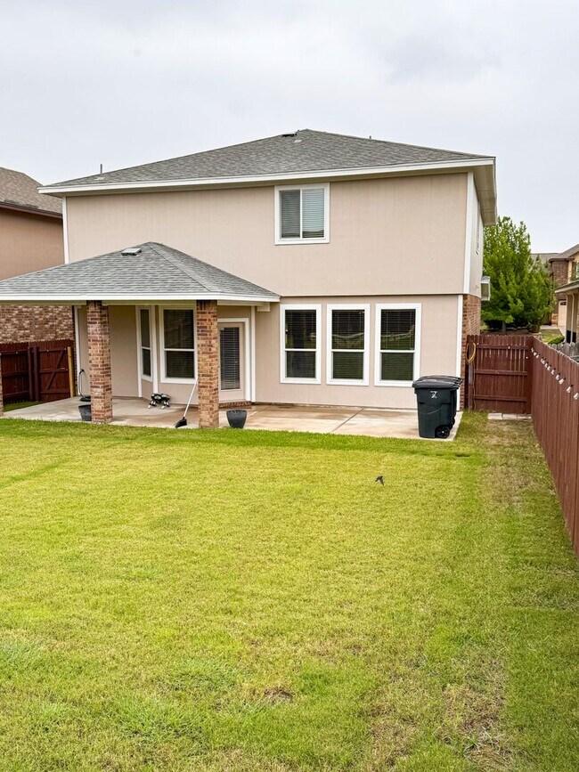 Building Photo - 9503 Adeel Dr