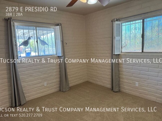 Building Photo - 2879 E Presidio Rd